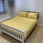 Full 3 Bedroom House 3 Floors