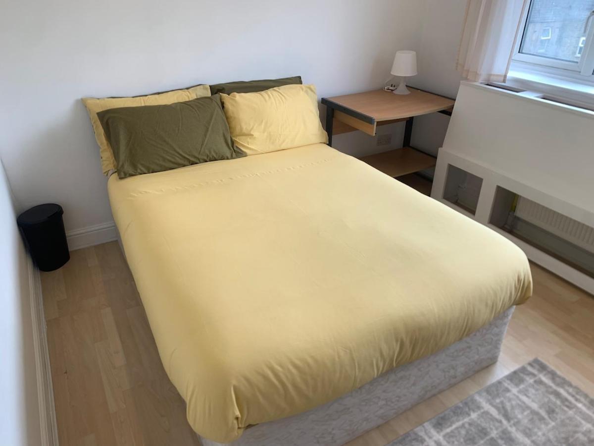 Apartment Full 3 Bedroom House 3 Floors *